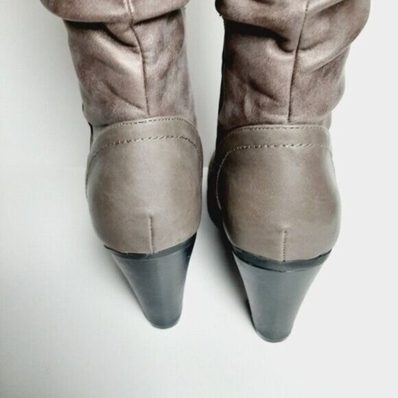 TENDER TOOTSIES Knee High Heel Ruched Distressed Finish Boots Taupe Gray Sz 11 - Picture 8 of 10